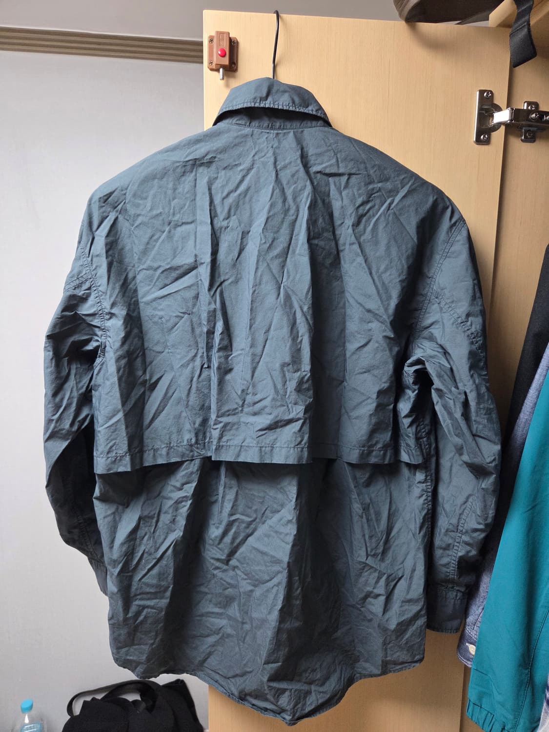 유니클로 U 젠더리스 유틸리티 오버사이즈 셔츠 S 상품이미지4