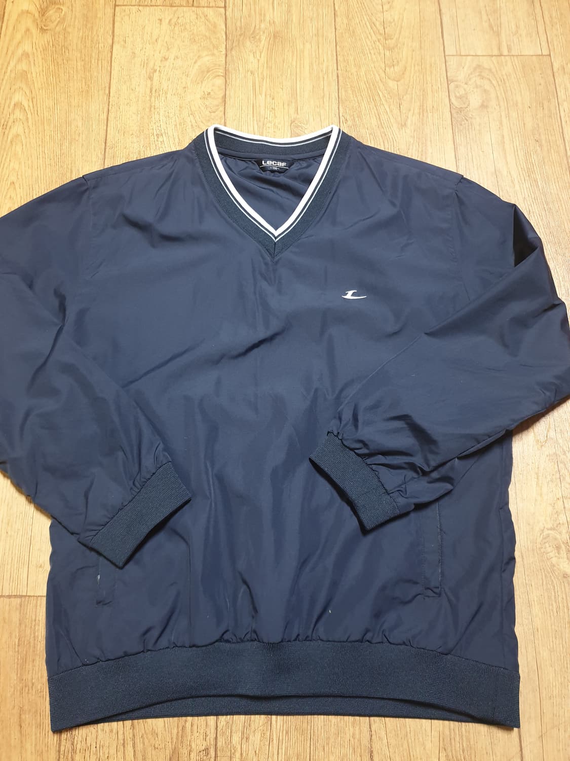 1098 르까프 운동복 브이넥 100 사이즈입니다 상품이미지2