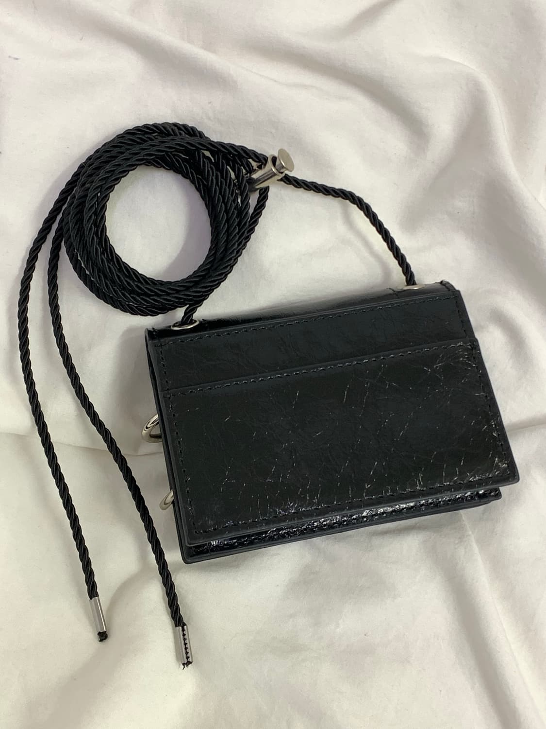 블랙퍼플 타카라 멀티 아일렛 카드지갑 크로스백 블랙 상품이미지4