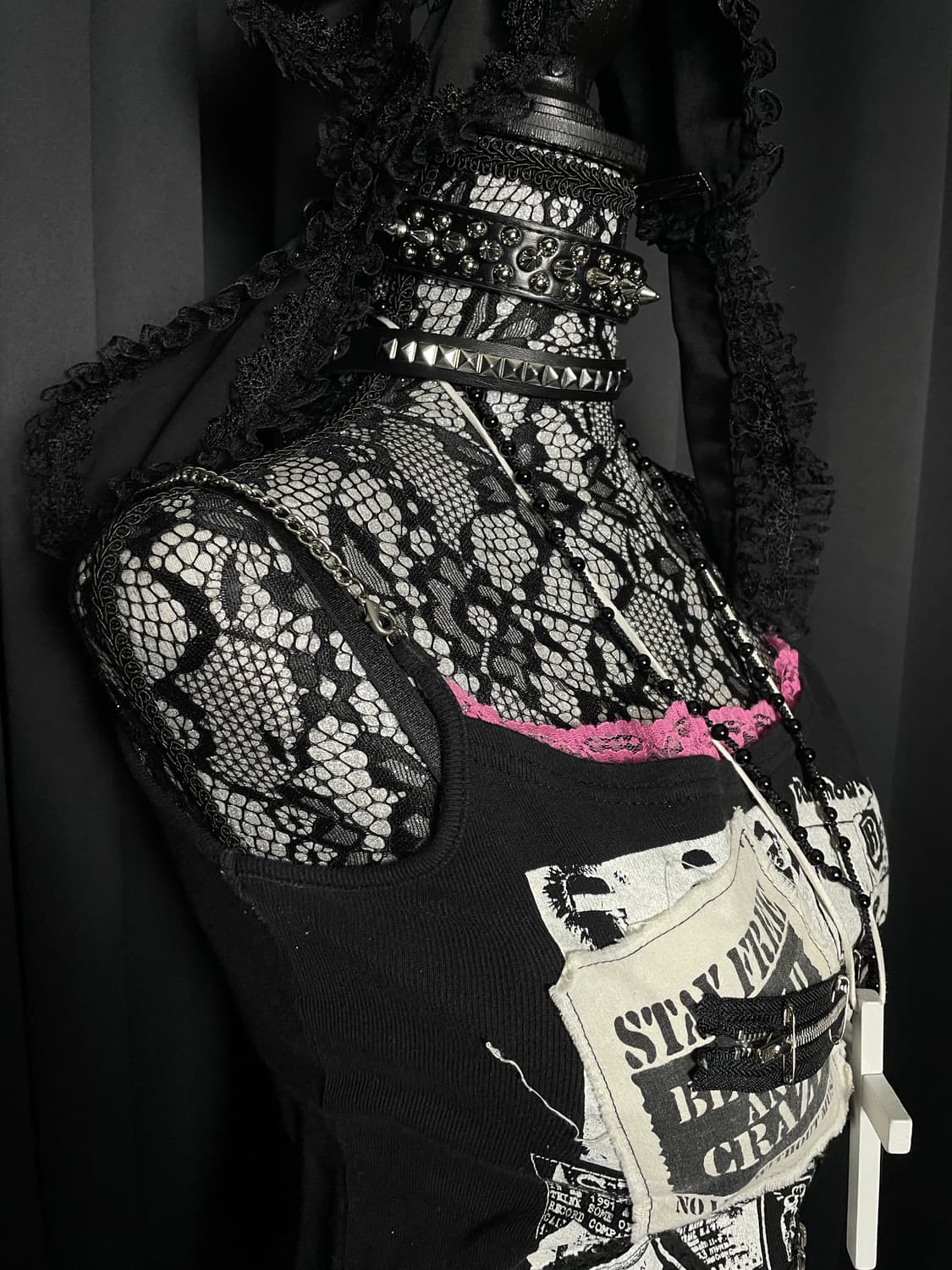 SEXPOT REVENGE 섹스팟리벤지 펑크 핑크 레이스 슬리브리스 나시 상품이미지5