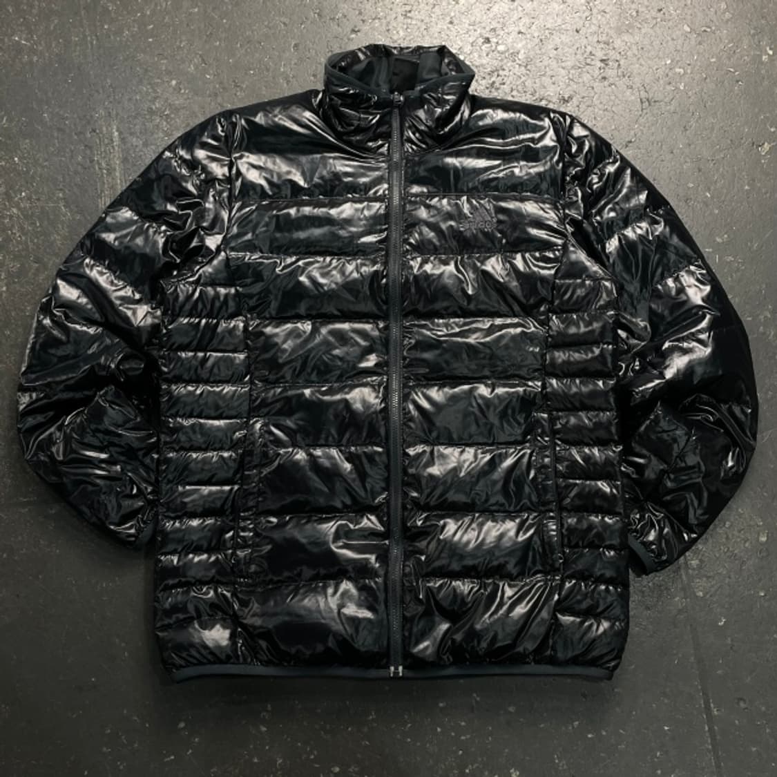 105 아디다스 유광 경량패딩  상품이미지1