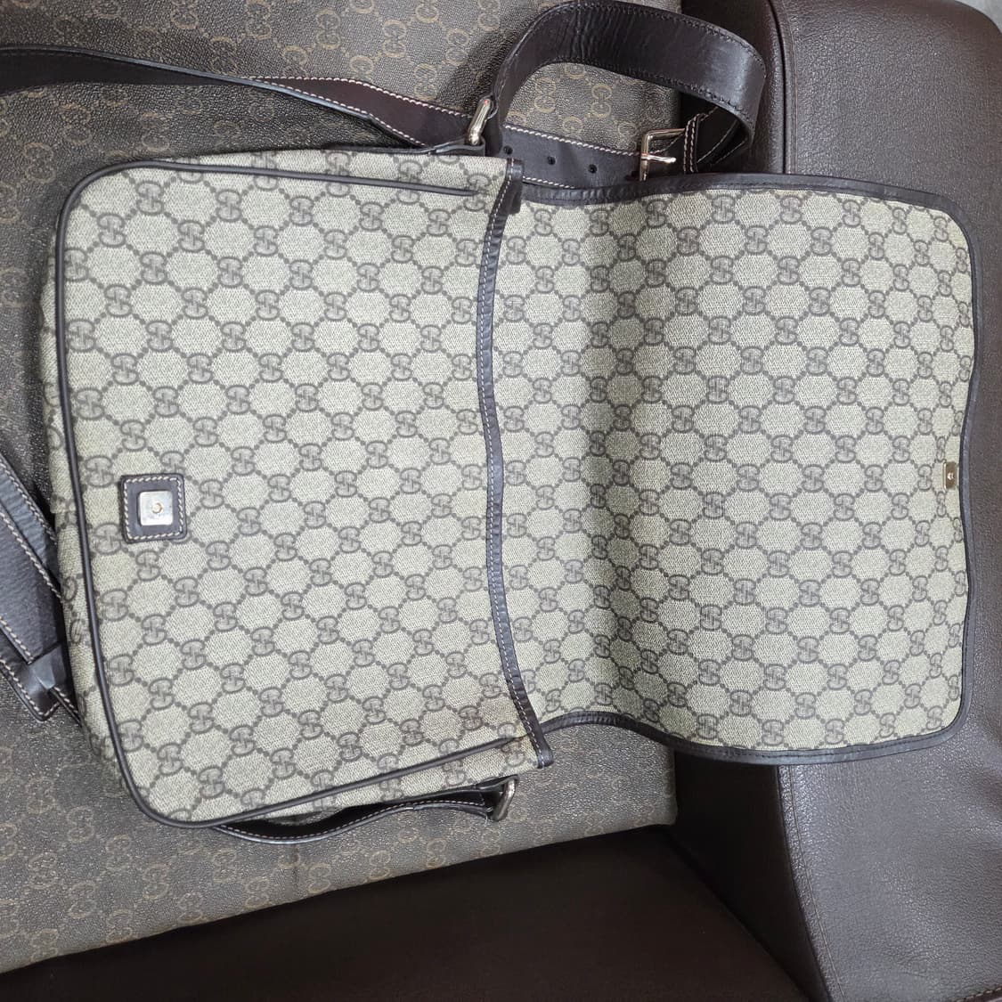 구찌 수프림 크로스백 상품이미지6