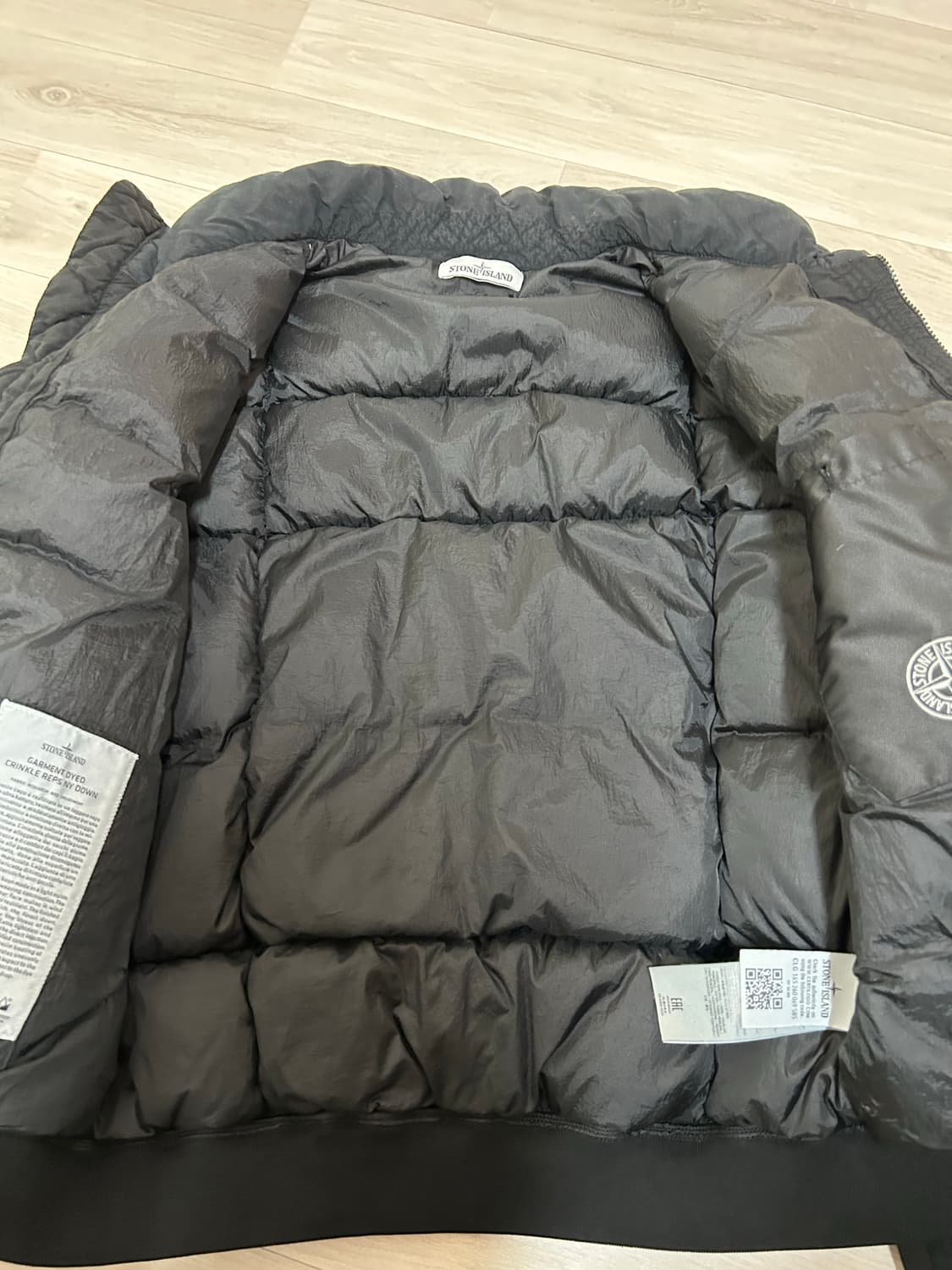 스톤아일랜드 크링클랩스 패딩 블랙 18 상품이미지4