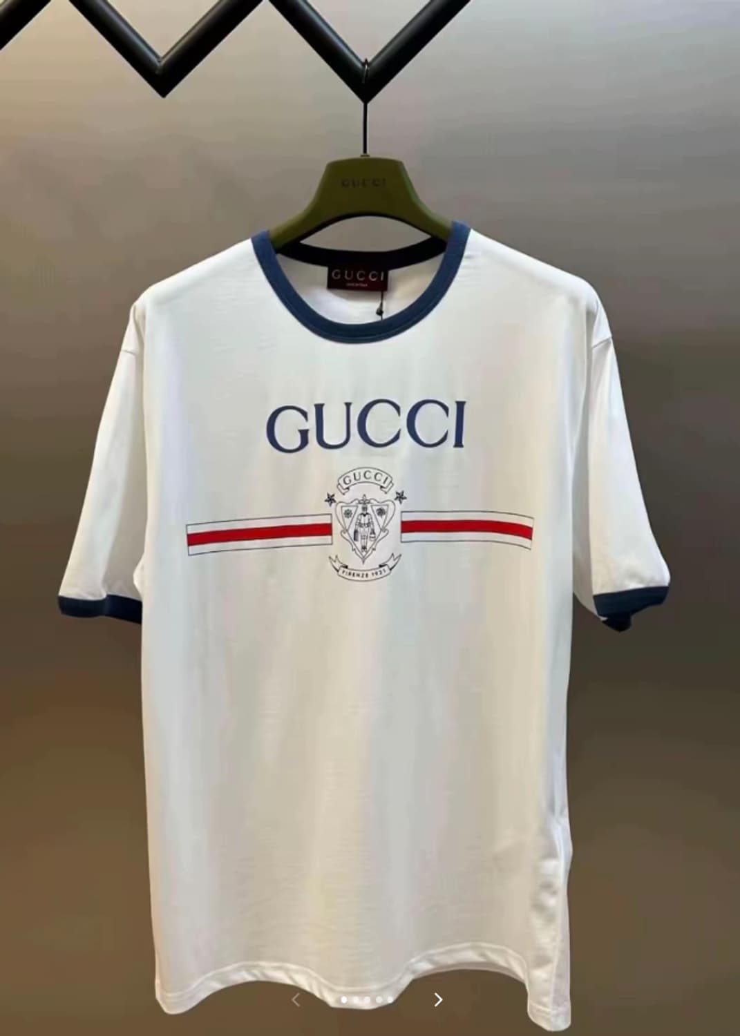 [구;찌] 새상품 / 반팔 / M (약 여성 66 사이즈) 상품이미지1