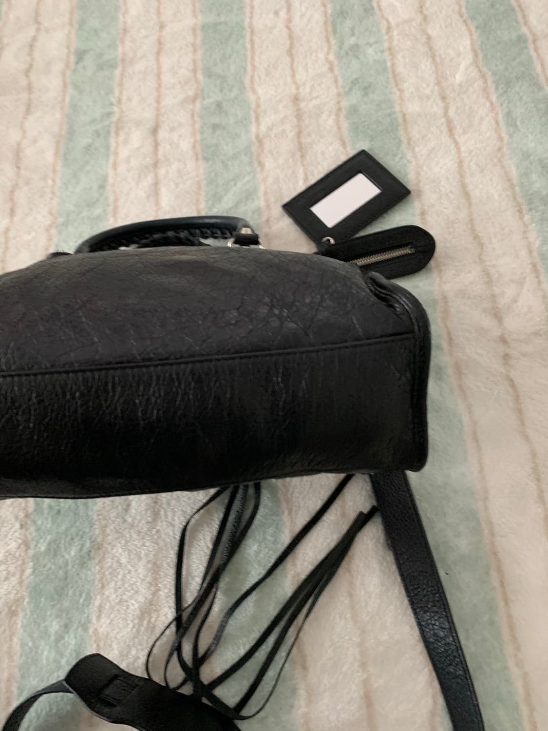 발렌시아가 시티백 모터백 스몰 블랙 정품 상품이미지9