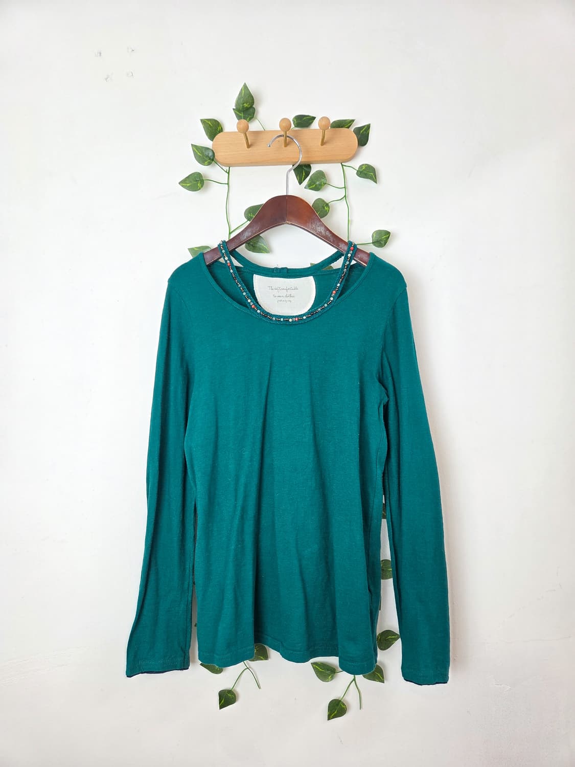 비즈 디테일 슬리브 상품이미지1