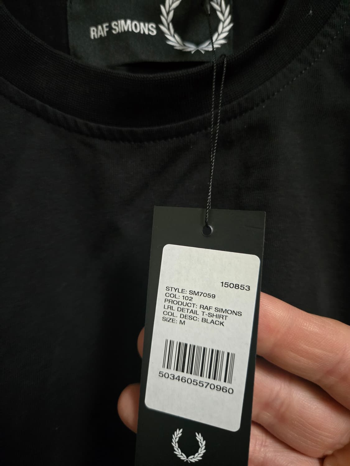 라프 시몬스 x 프레드 페리 티셔츠  반팔검정 s.m 상품이미지5
