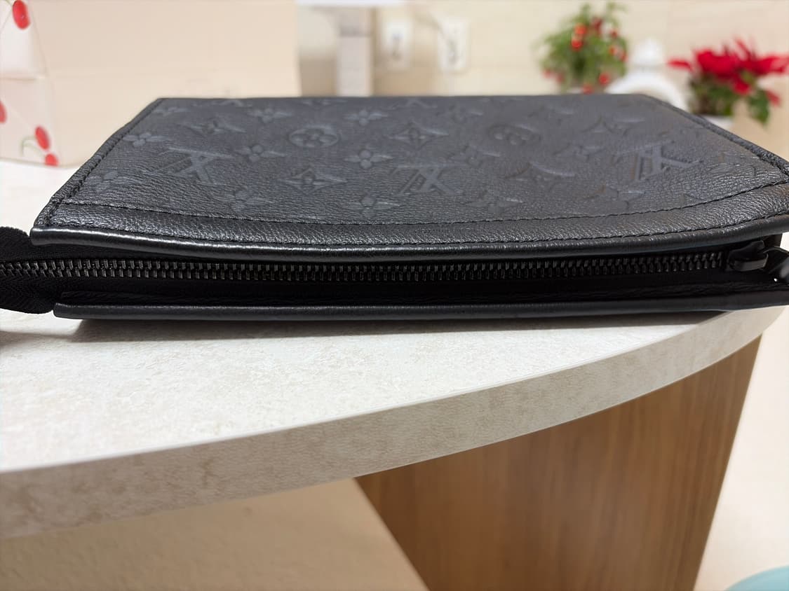 루이비통 가스통 웨이브 블랙 직거래합니다 상품이미지5