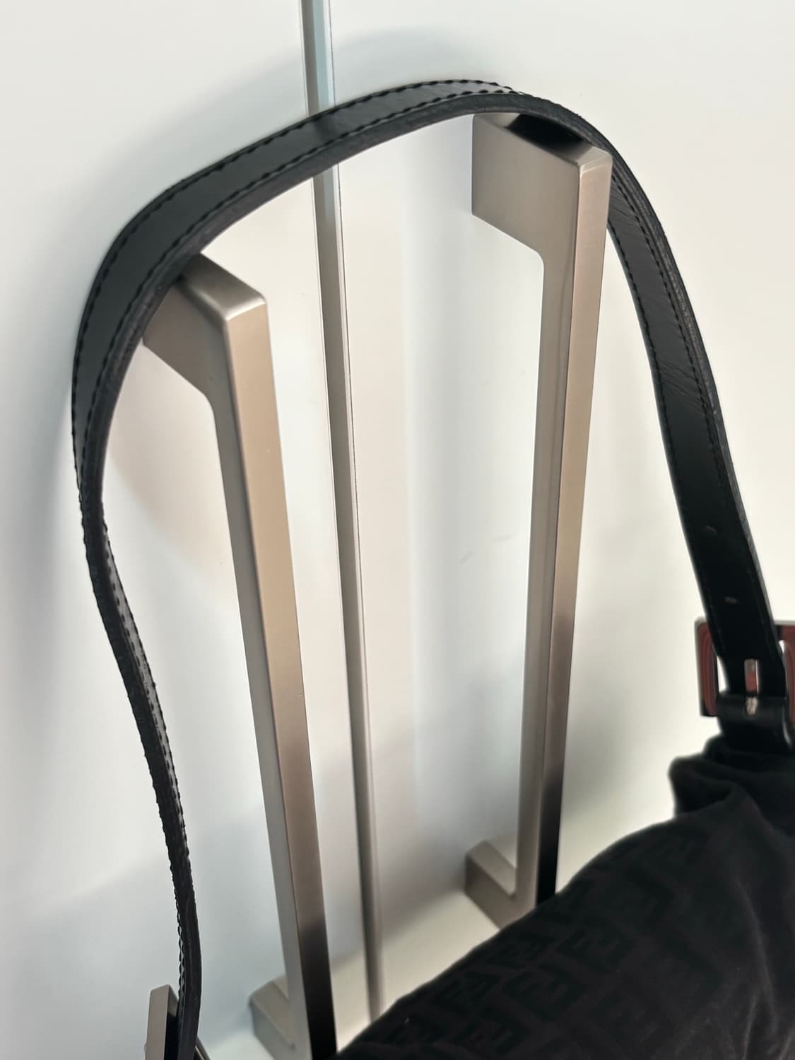 펜디 주카 맘마 바게트백 상품이미지5