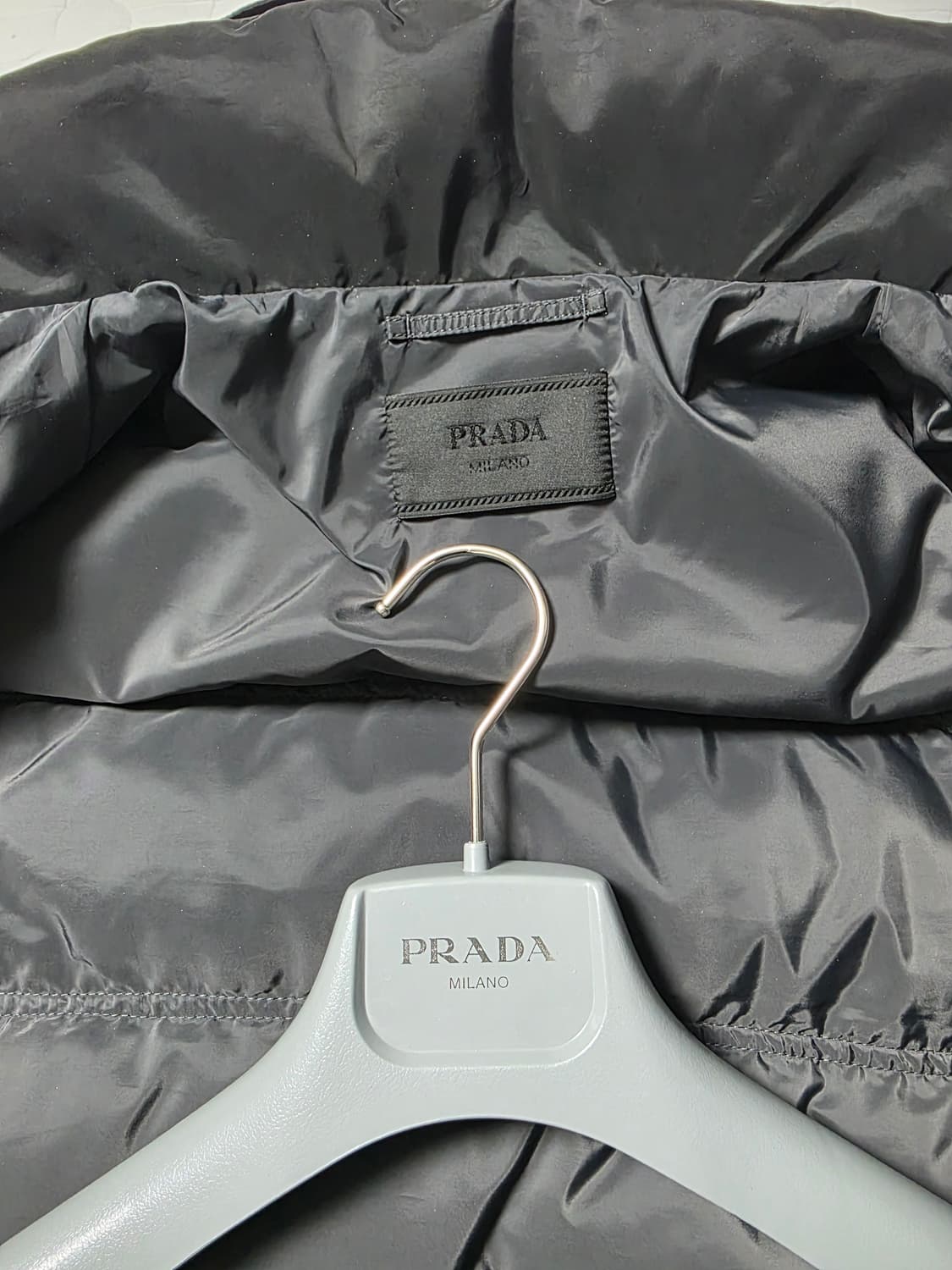 프라다 패딩 (정품) 사이즈56 (105-110) 상품이미지9