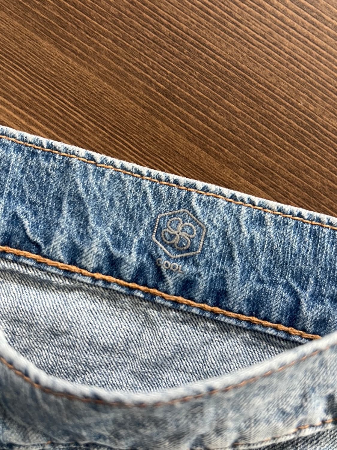 리바이스 505 프리미엄 와이드핏 연청 데님 팬츠 상품이미지6