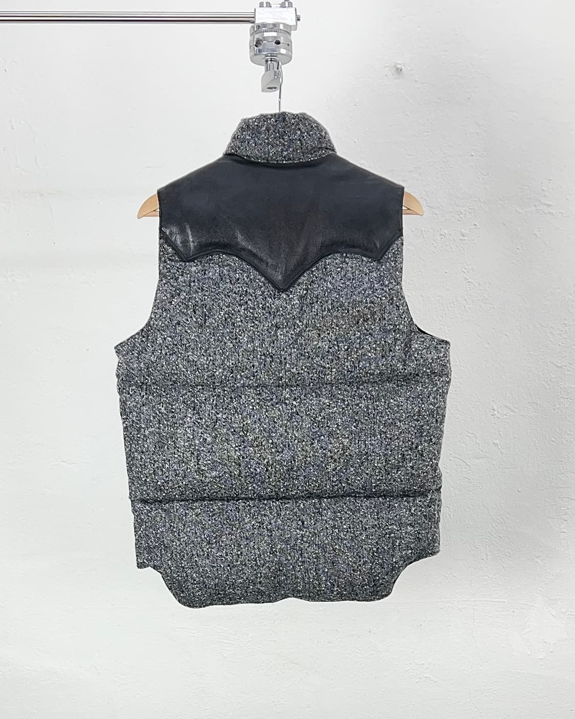 로키 마운틴 페더베드 웨스턴 그레이 울 트위드 다운 베스트 상품이미지6