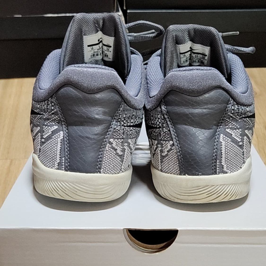 나이키 280 코비 맘마 퓨어플레티넘 상품이미지5