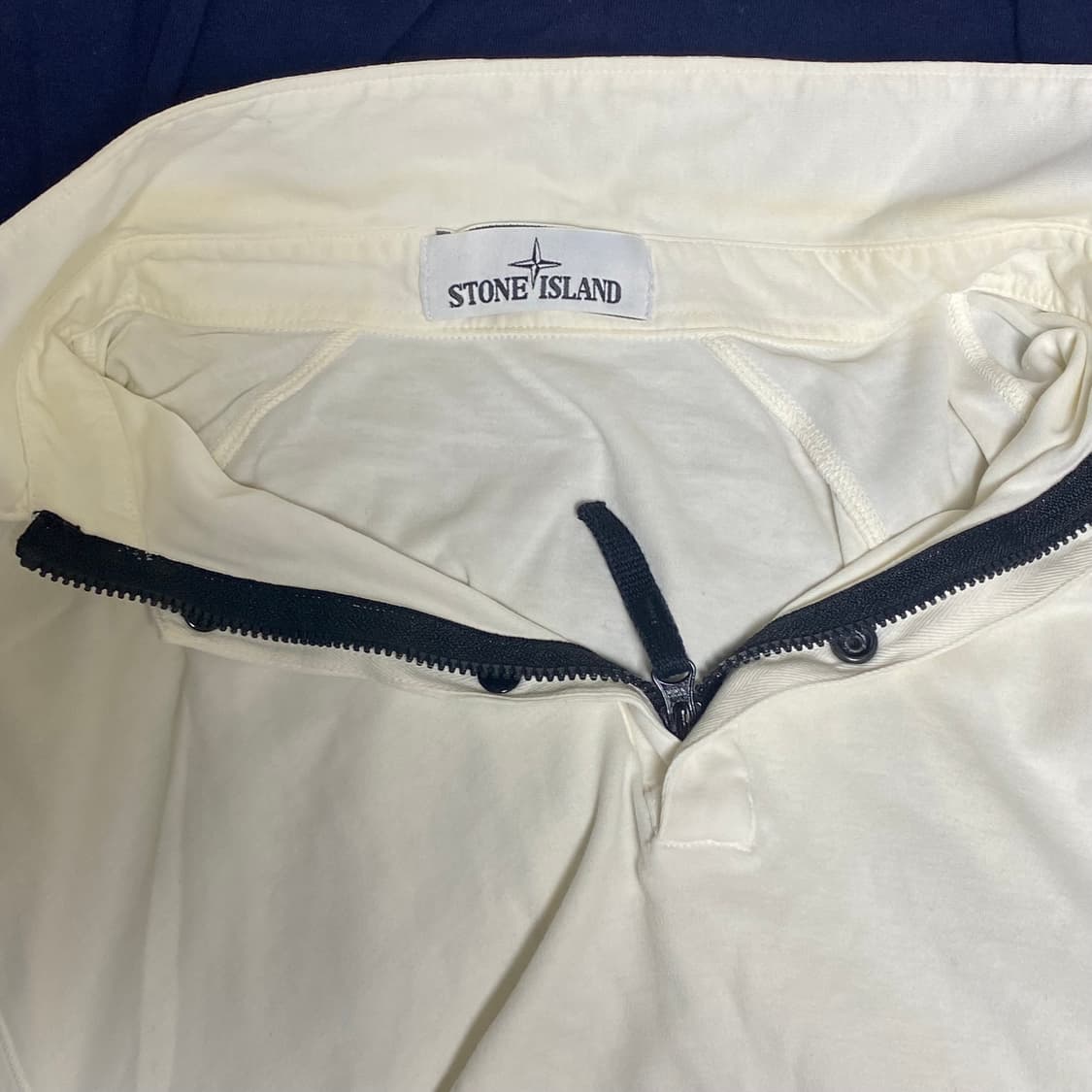 스톤아일랜드 카라 롱슬리브 M 상품이미지6