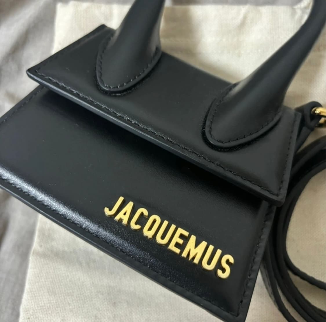 Jaquemus 르 치키토 블랙 상품이미지2