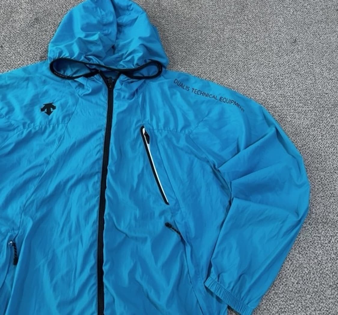 데상트 블루 바람막이 후드 자켓 등산자켓 105/XL 상품이미지2
