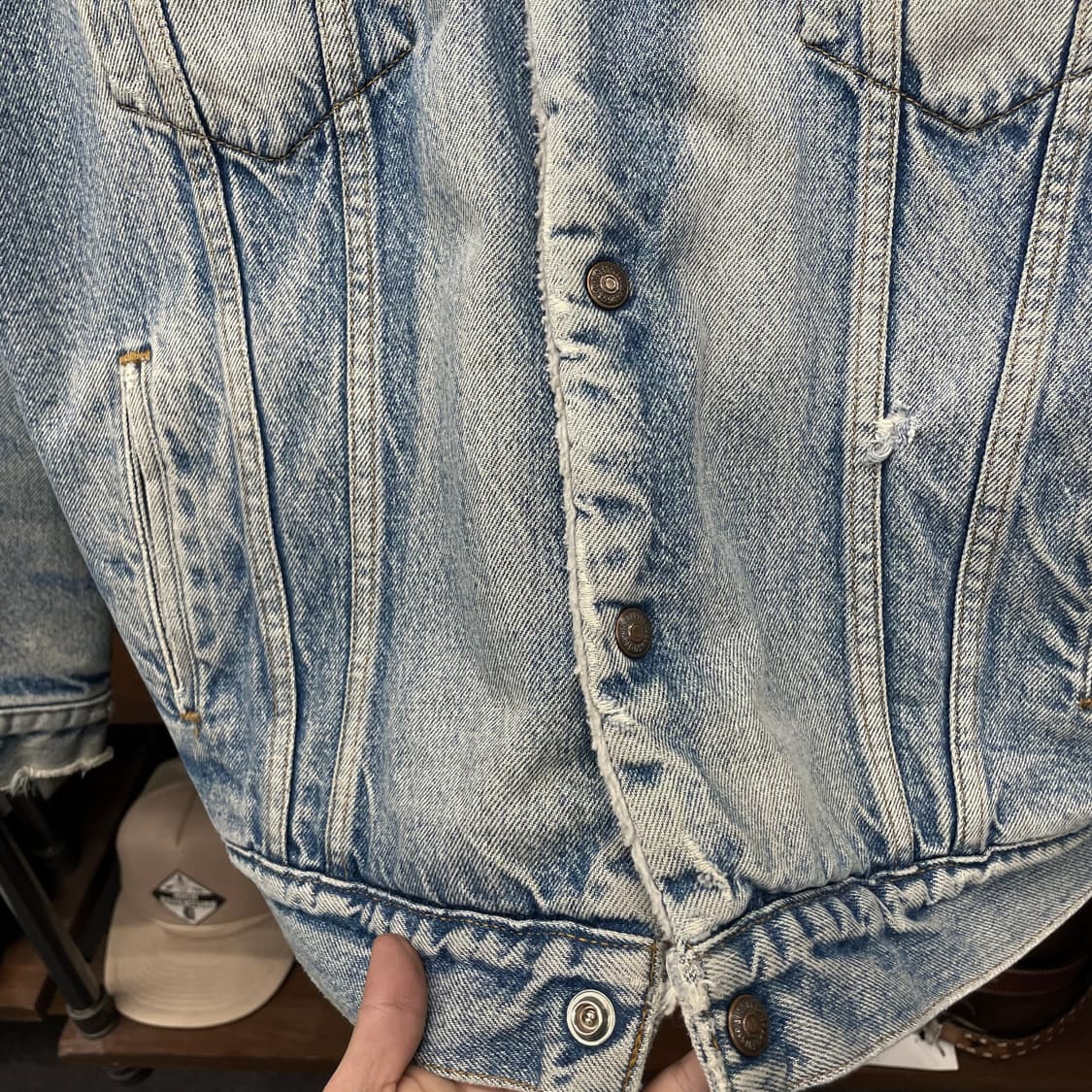 90s 리바이스 라이트 워시드 쉐르파 데님 자켓 상품이미지6