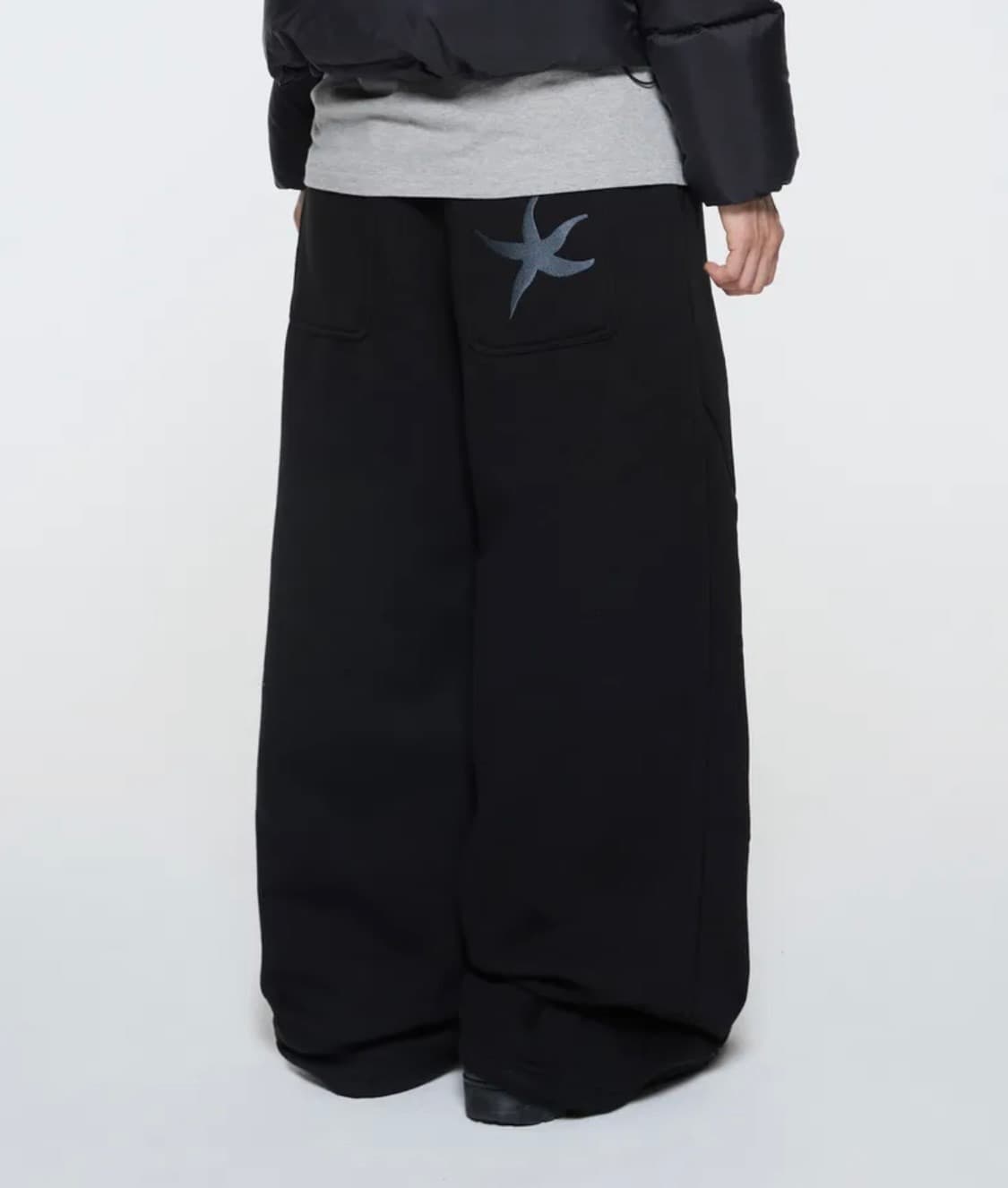 더콜디스트모먼트 TCM starfish sweat pants 상품이미지1