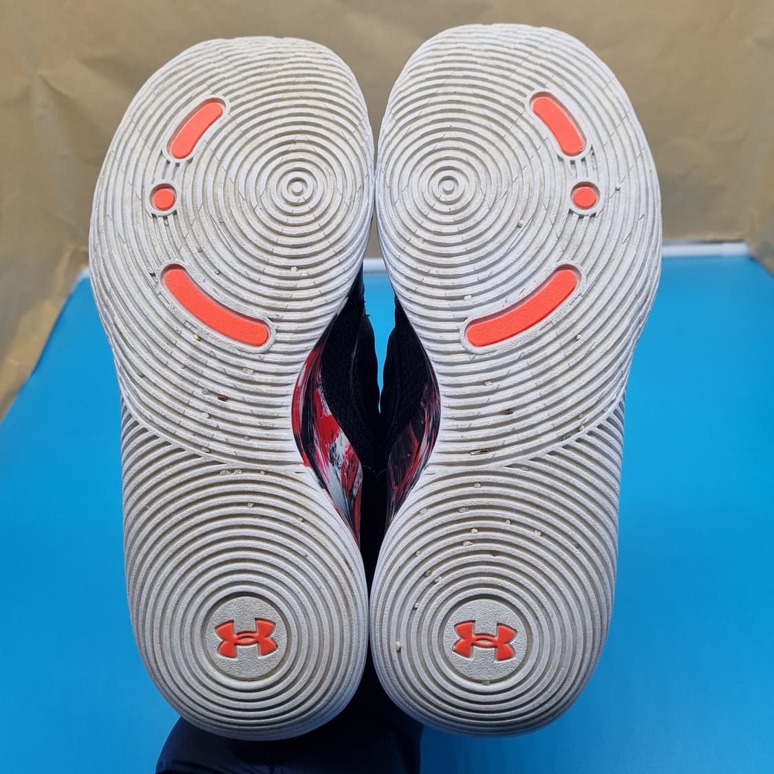 언더아머 존비디 농구화240 상품이미지3