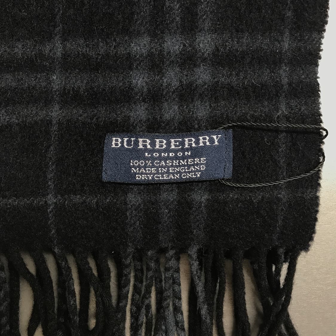 버버리 정품 캐시미어 머플러 네이비 상품이미지4