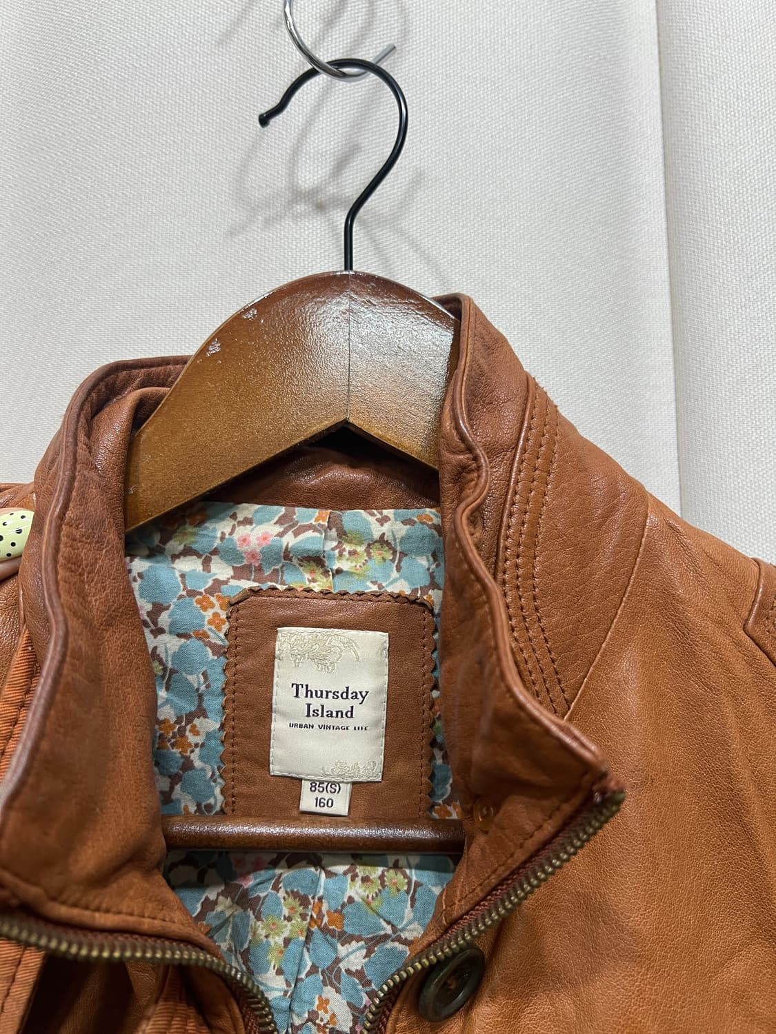 써스데이아일랜드 양가죽 라이더 자켓 상품이미지5