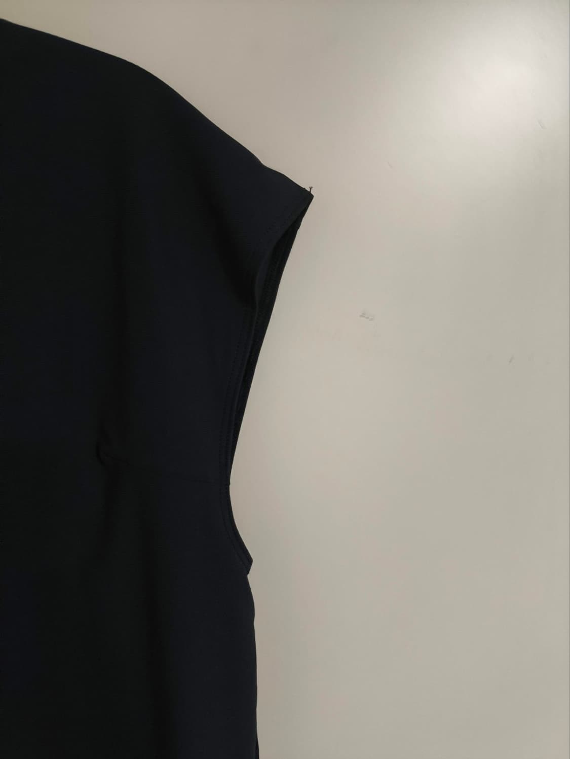 90 데상트 러닝 절개 기능성 티셔츠 상품이미지3