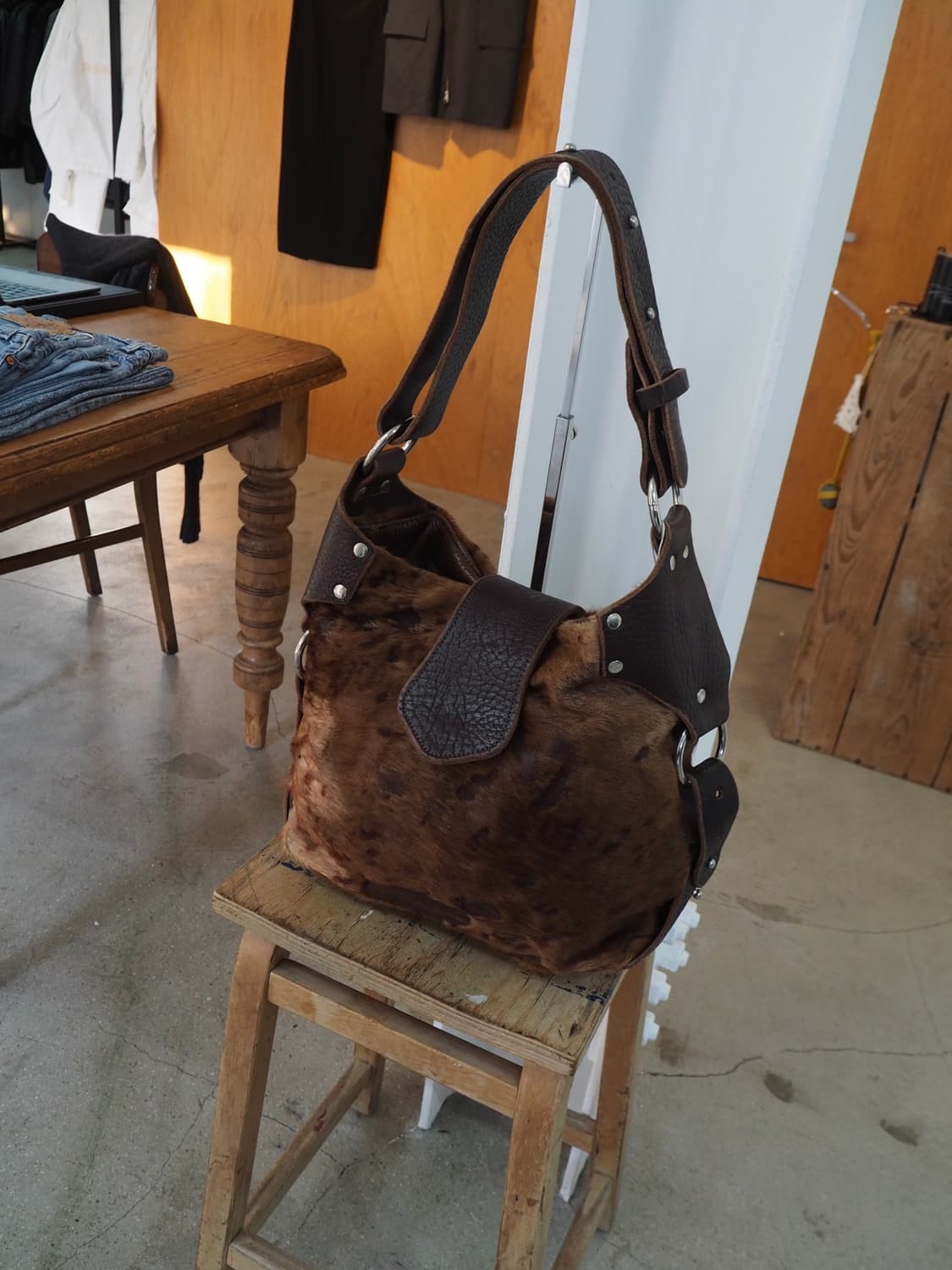 TYLIE MALIBU ponyhair leather bag  상품이미지3