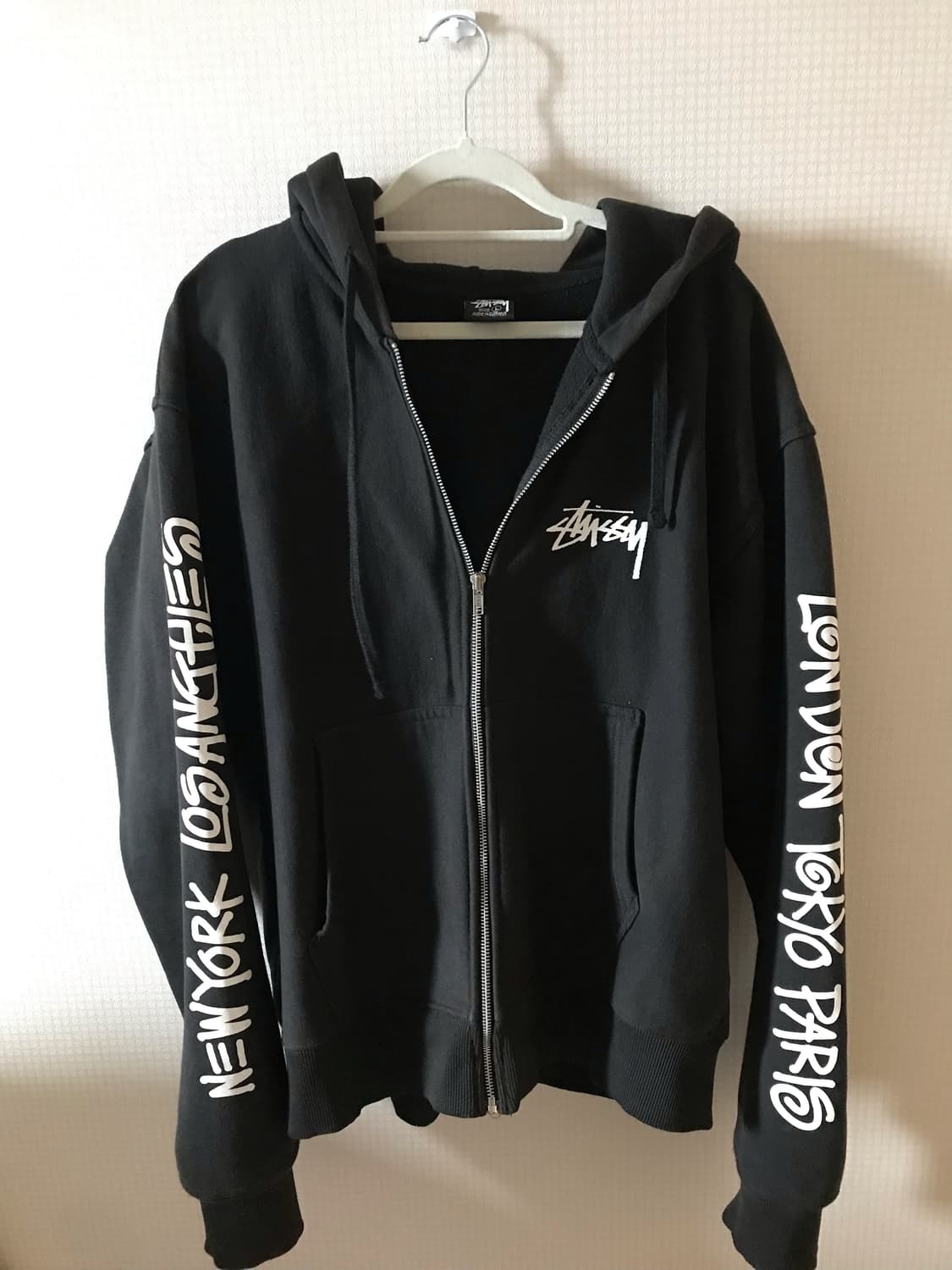 스투시 빅 시티 후드 집업 블랙 상품이미지1