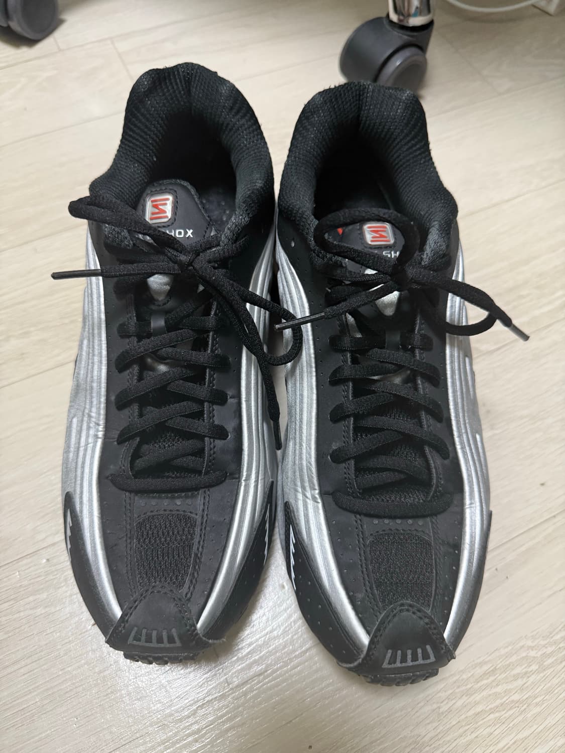 나이키 샥스 270 상품이미지1