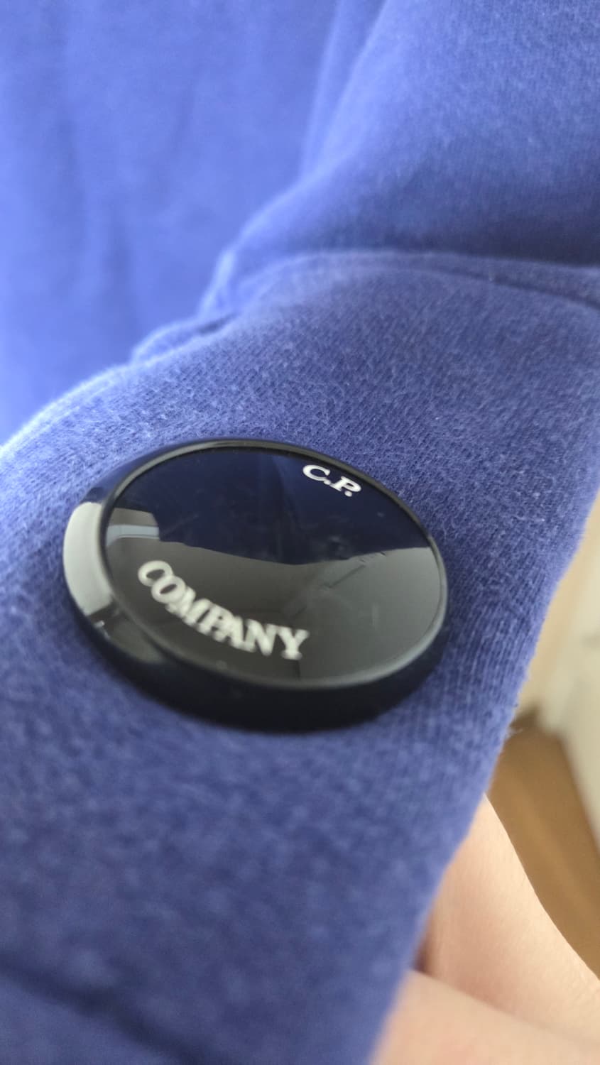 C.P. 컴퍼니 파랑 맨투맨 상품이미지3