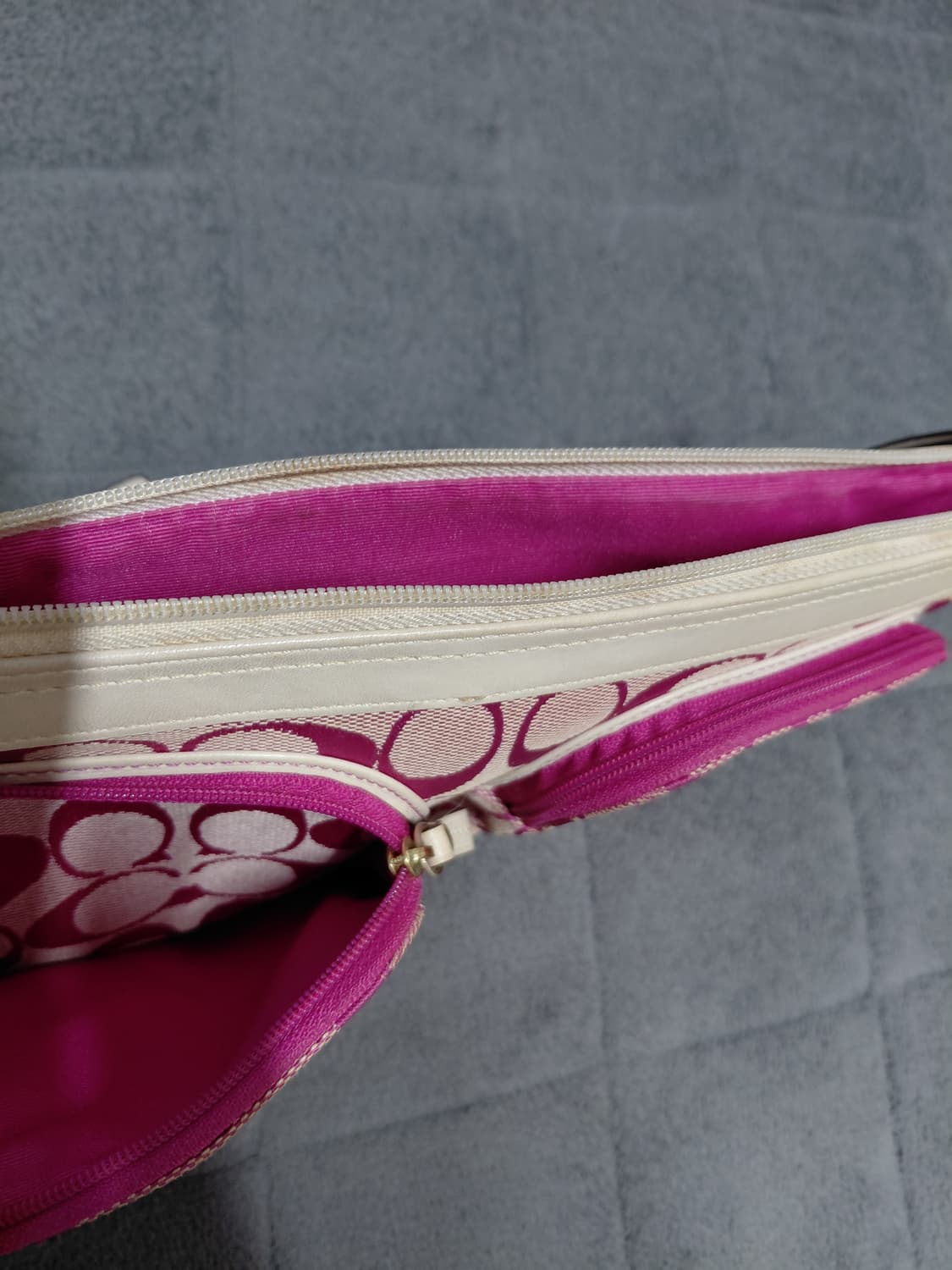 코치(COACH)빈티지 시그니처 핑크 캔버스 숄더백 상품이미지5