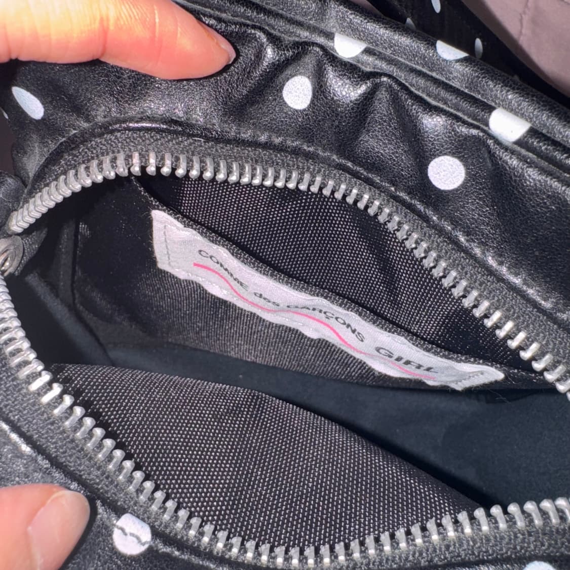 꼼데가르송 걸 도트 크로스백  상품이미지4