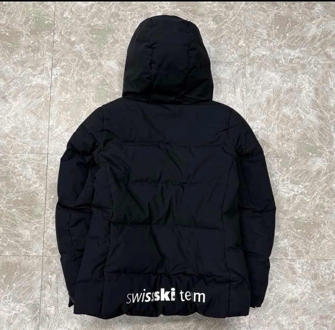 데상트 스위스 스키팀 숏패딩 상품이미지2