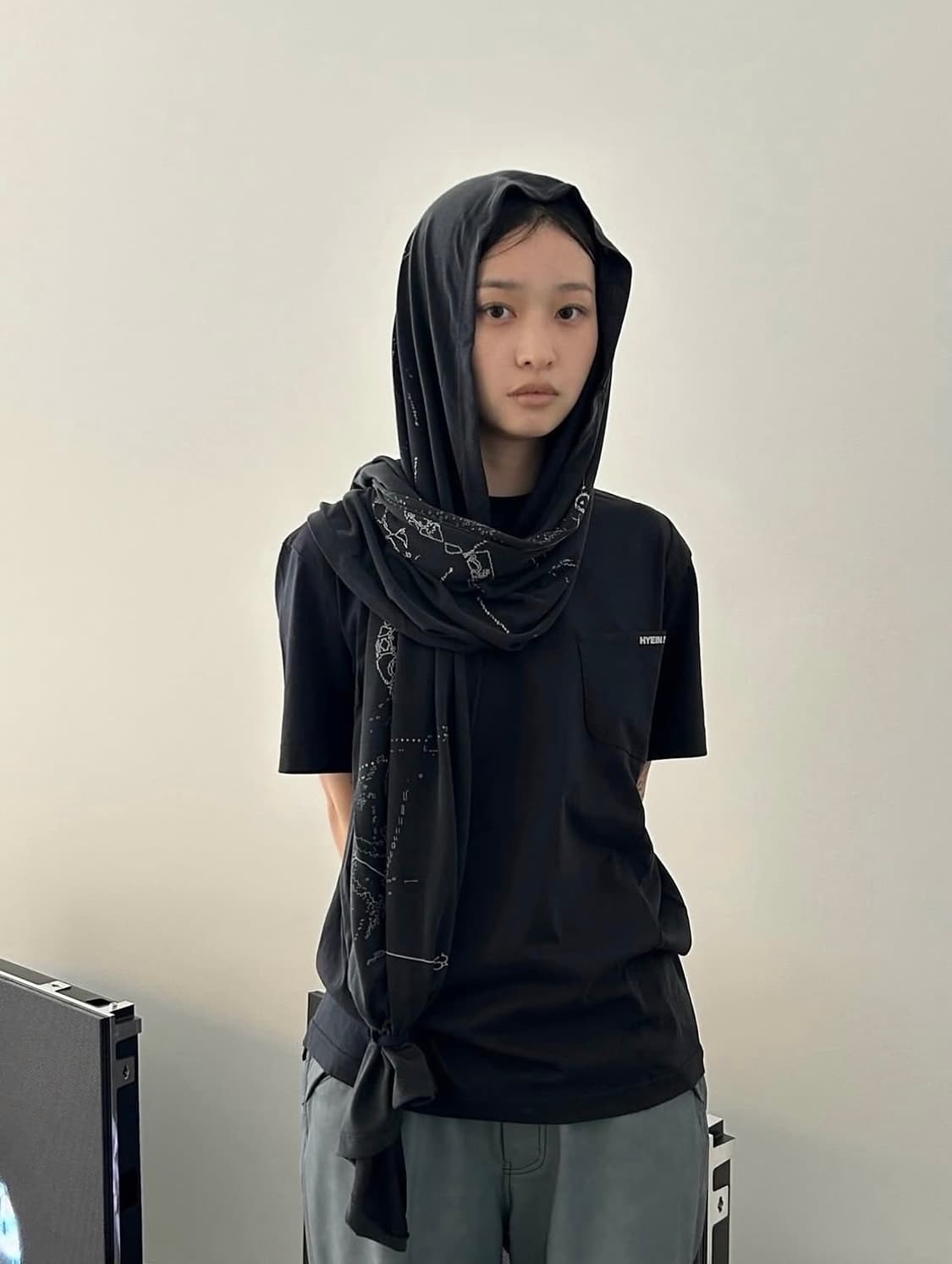 hyeinseo tshirts / scarf ❌ 상품이미지2