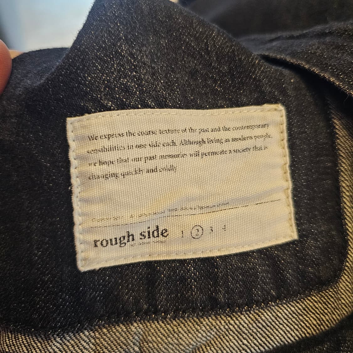 2 러프사이드 드레이프 흑청 데님자켓 상품이미지4