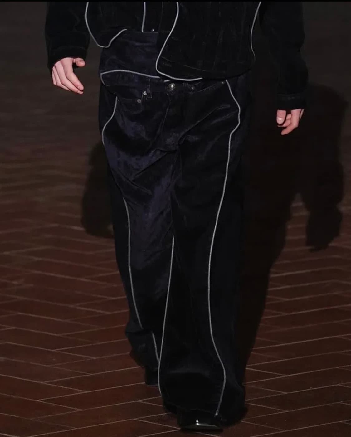 19AW 와이프로젝트 벨벳 팝업진 상품이미지5