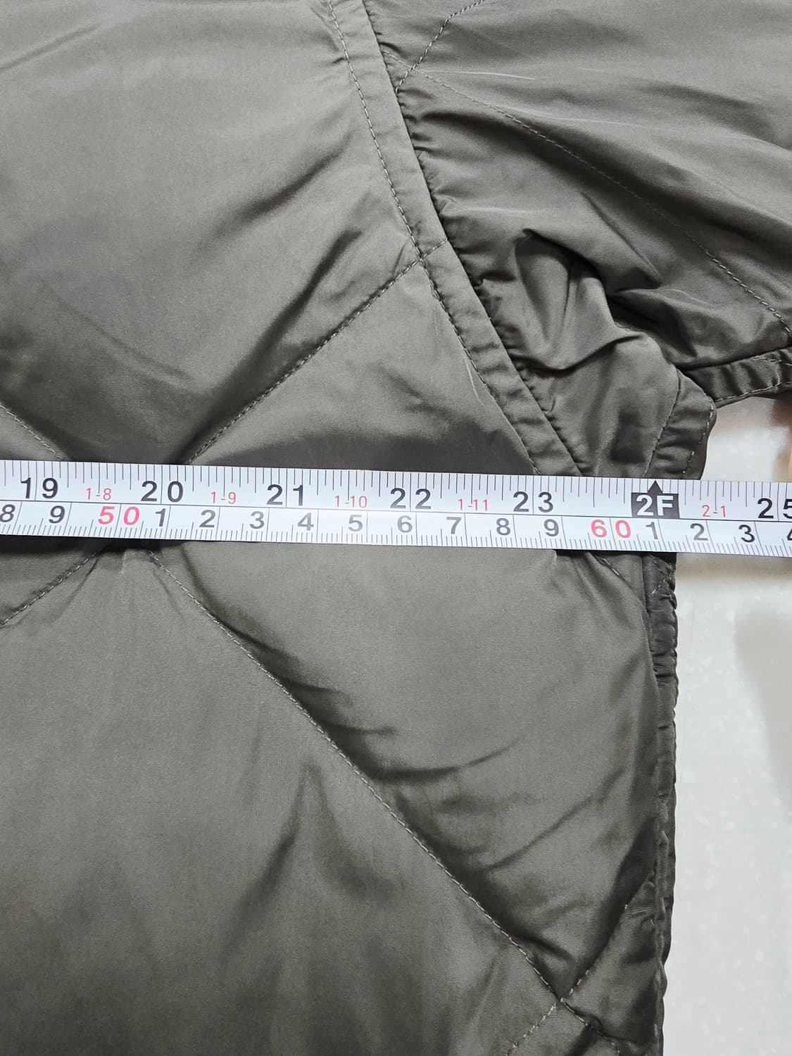 유니클로 리버시블 양면다이아 퀼팅 점퍼 상품이미지7