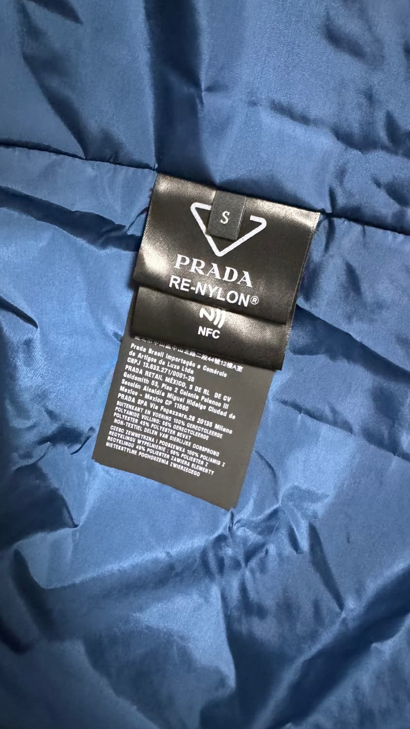 프라다 리나일론 경량 셔츠 상품이미지3