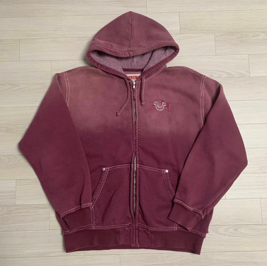 슈프림 X 트루 릴리전 후드집업 상품이미지1