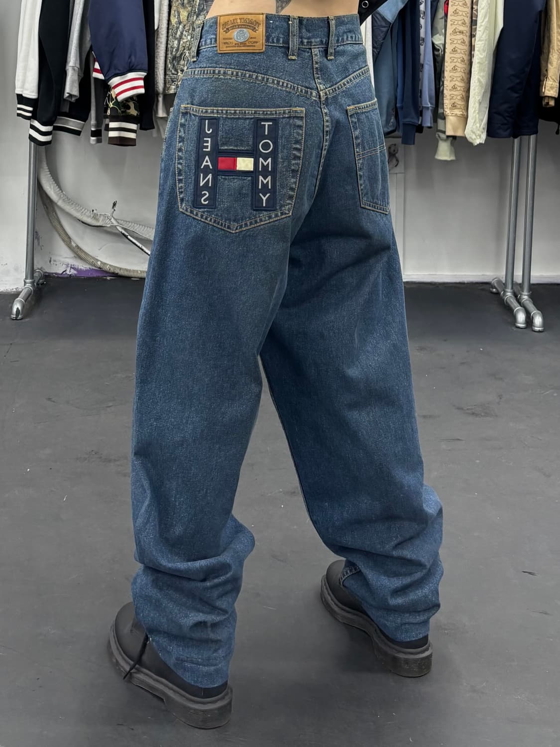 타미 힐피거 올드스쿨 빅로고 데님팬츠 상품이미지1