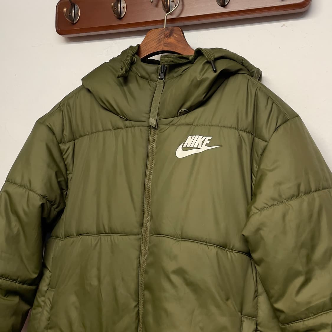 나이키 (우먼) 리버시블 카키 롱 패딩   상품이미지2