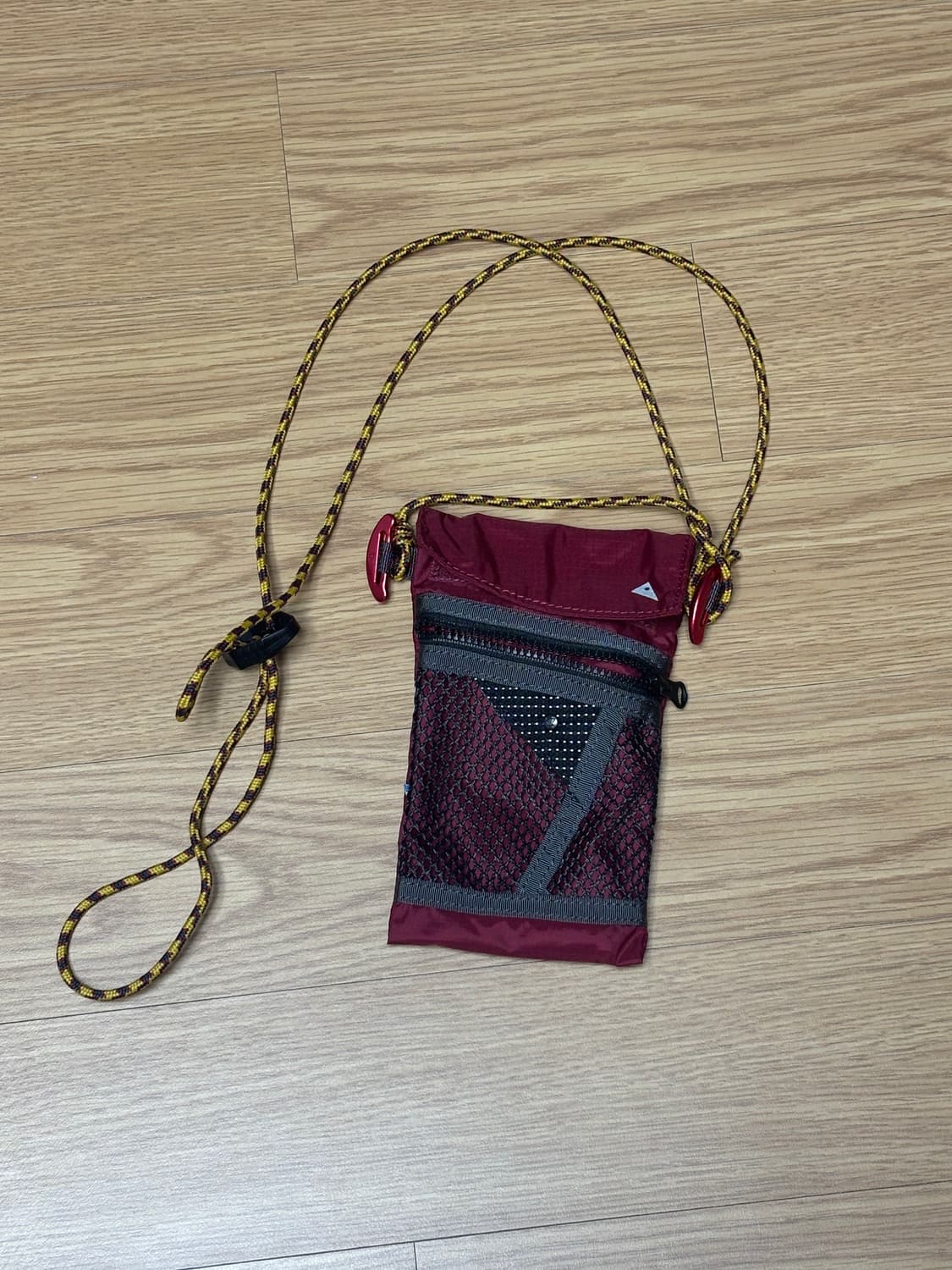 클라터뮤젠 알기르 란야드 포켓 미니백 상품이미지1