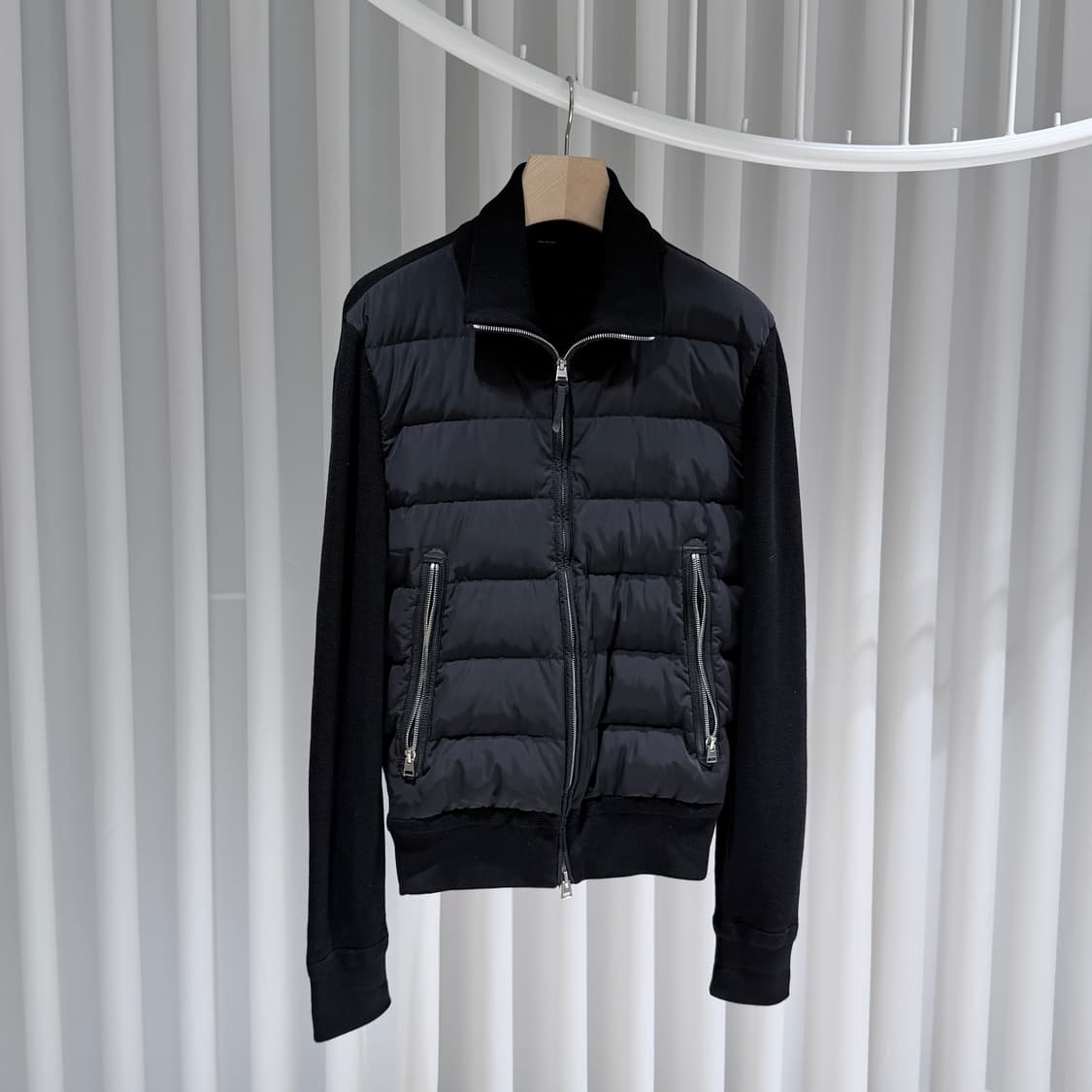 48 / 톰포드 메리노울 007 블랙 니트패딩 상품이미지3