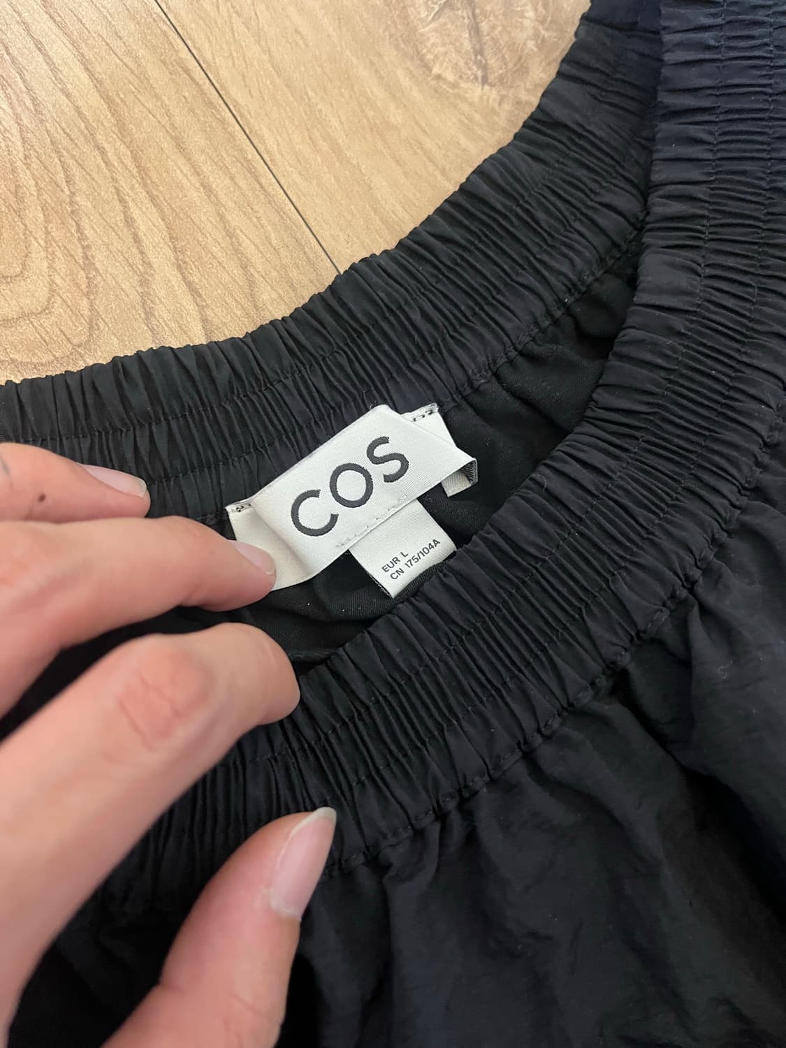 Cos 블랙 나일론 원피스 상품이미지2