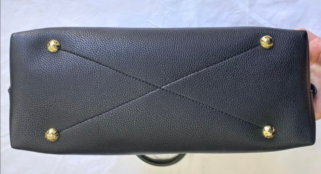 루이비통 알마 pm 모노그램 앙프렝뜨 블랙 상품이미지5