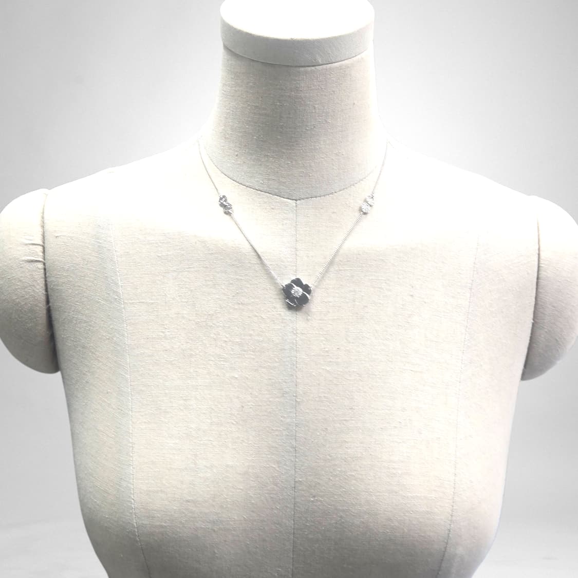 끌로에 플라워 체인 목걸이 상품이미지4