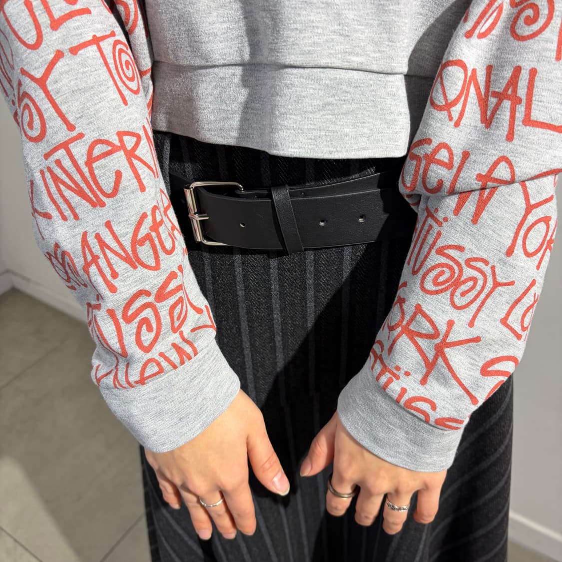 스투시 크롭 프린팅 후드티 상품이미지4