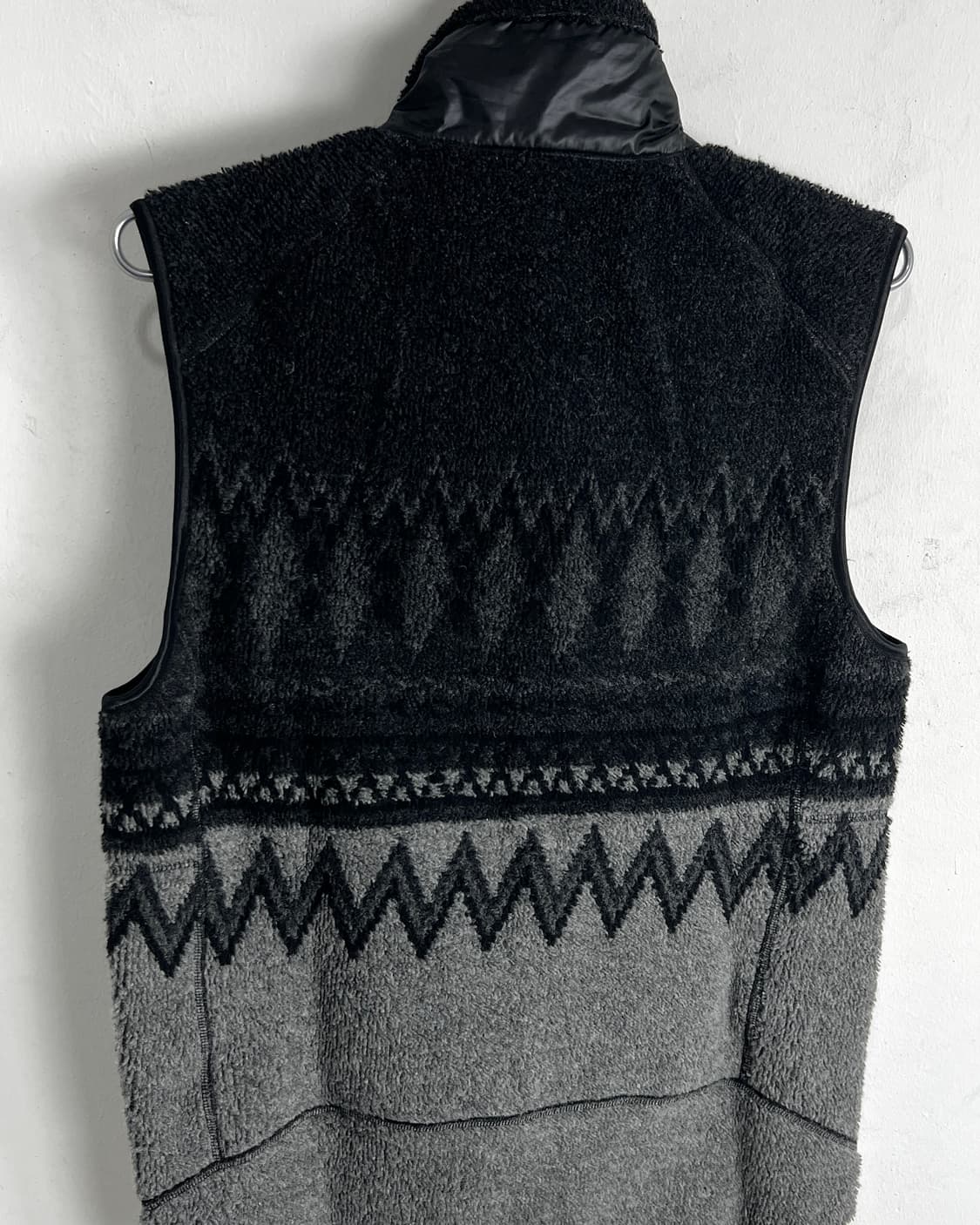 Attachment Jacquard Wool High Neck Vest 상품이미지8