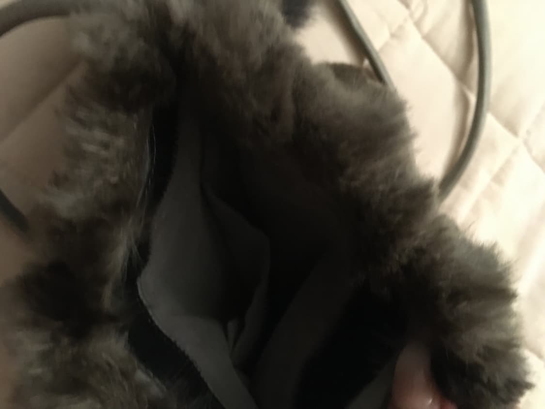 밍크 퍼 방울 크로스 백 상품이미지2