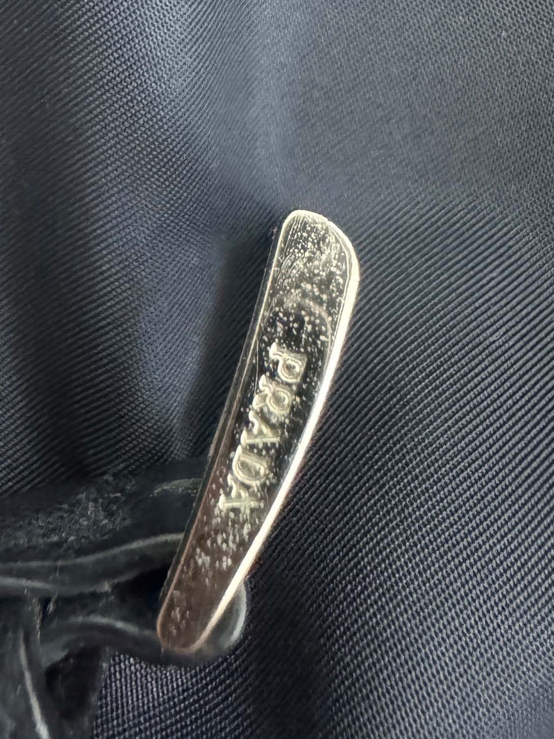 프라다 투버클 포코노 테수토 나일론 메신져 크로스백  상품이미지2